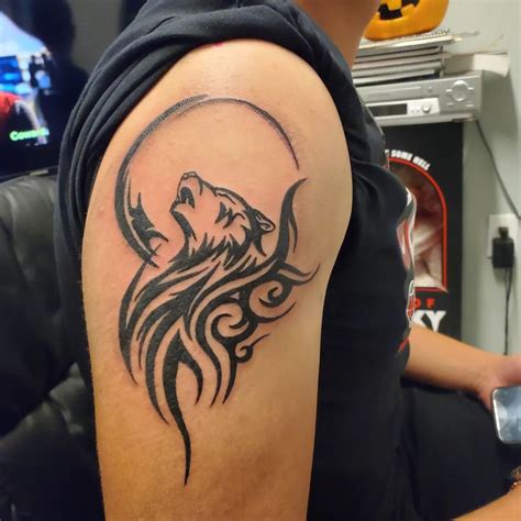 spirit tribal wolf tattoo|tribal wolf tattoos for men.